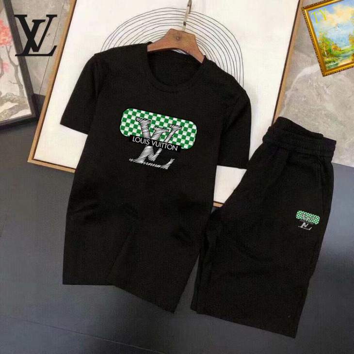 Picture of LV Shirt Pant Suits _SKULVM-3XL25tn11023174